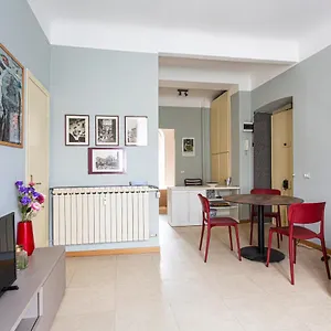 Your Nest In - Via Cantoni Milán